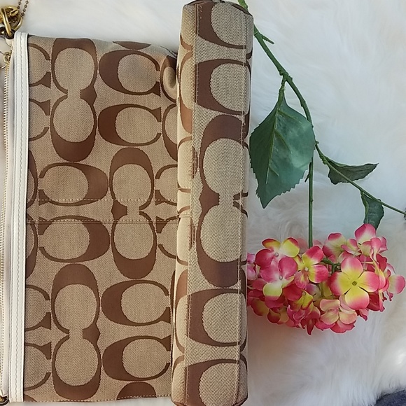 *COACH* Classic Large Tote Bag, White, Beige, Gold - Picture 8 of 8